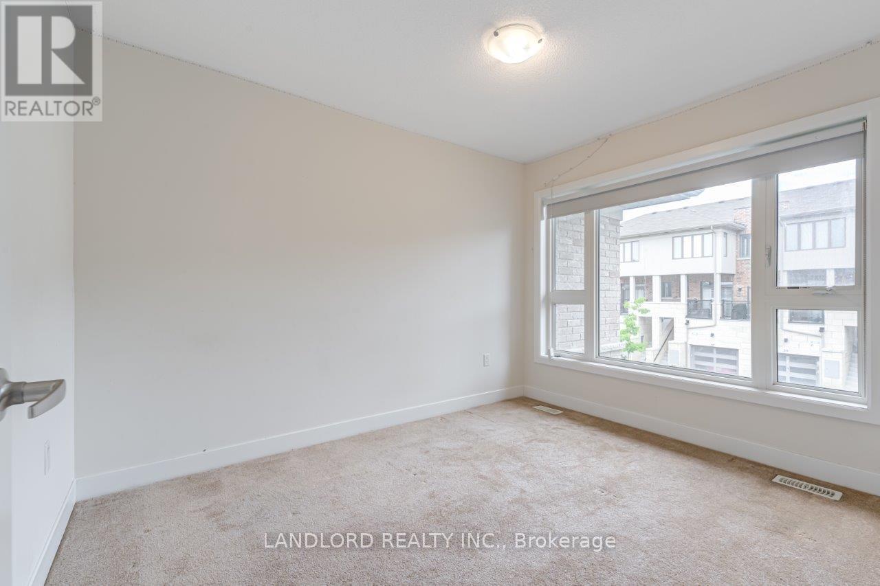 40 Donald Fleming Way, Whitby, Ontario  L1R 0N8 - Photo 16 - E12537772