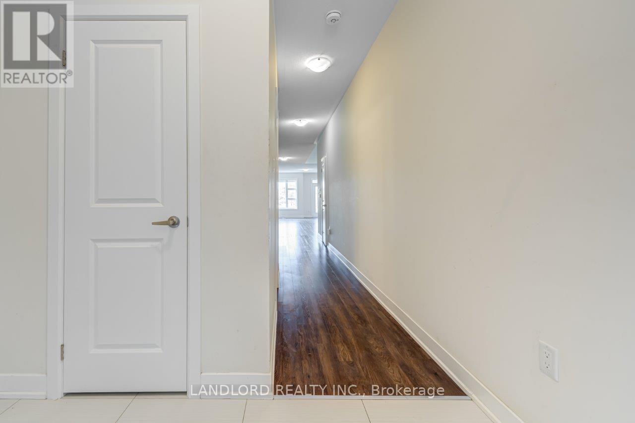 40 Donald Fleming Way, Whitby, Ontario  L1R 0N8 - Photo 24 - E12537772