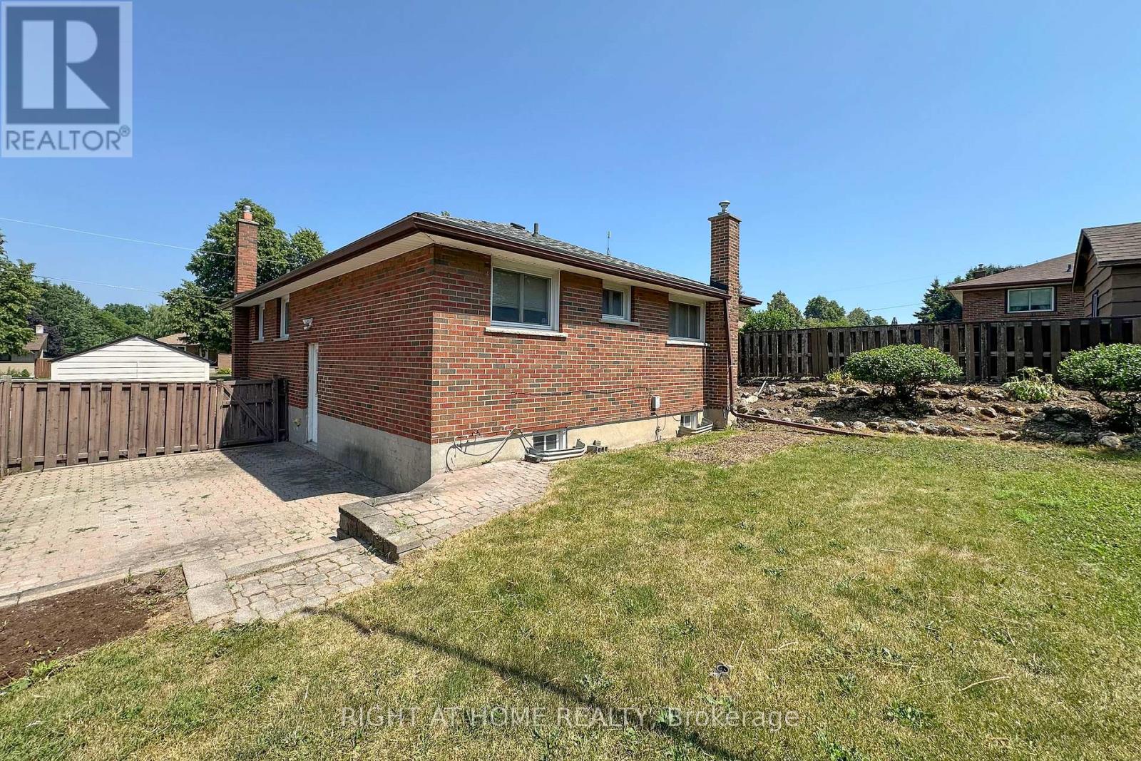 220 Linden Court, Oshawa, Ontario  L1H 6R1 - Photo 23 - E12537814