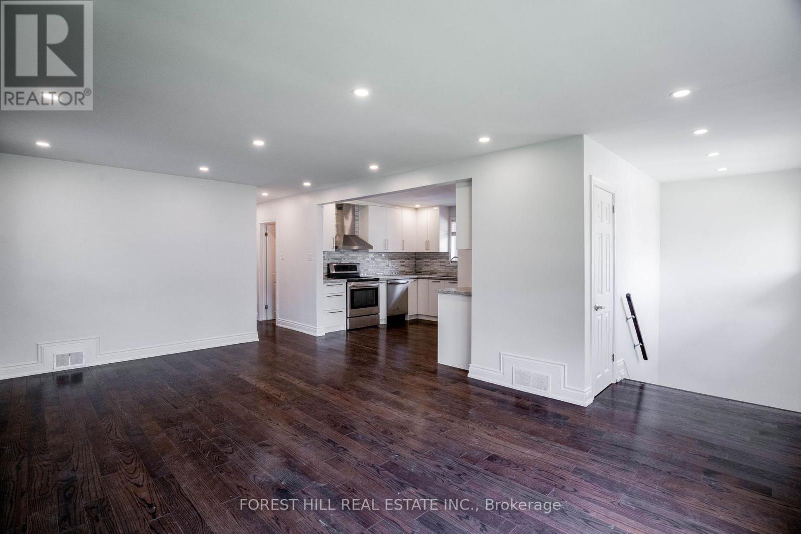 Main - 128 Trinnell Boulevard, Toronto, Ontario  M1L 1S8 - Photo 6 - E12537868