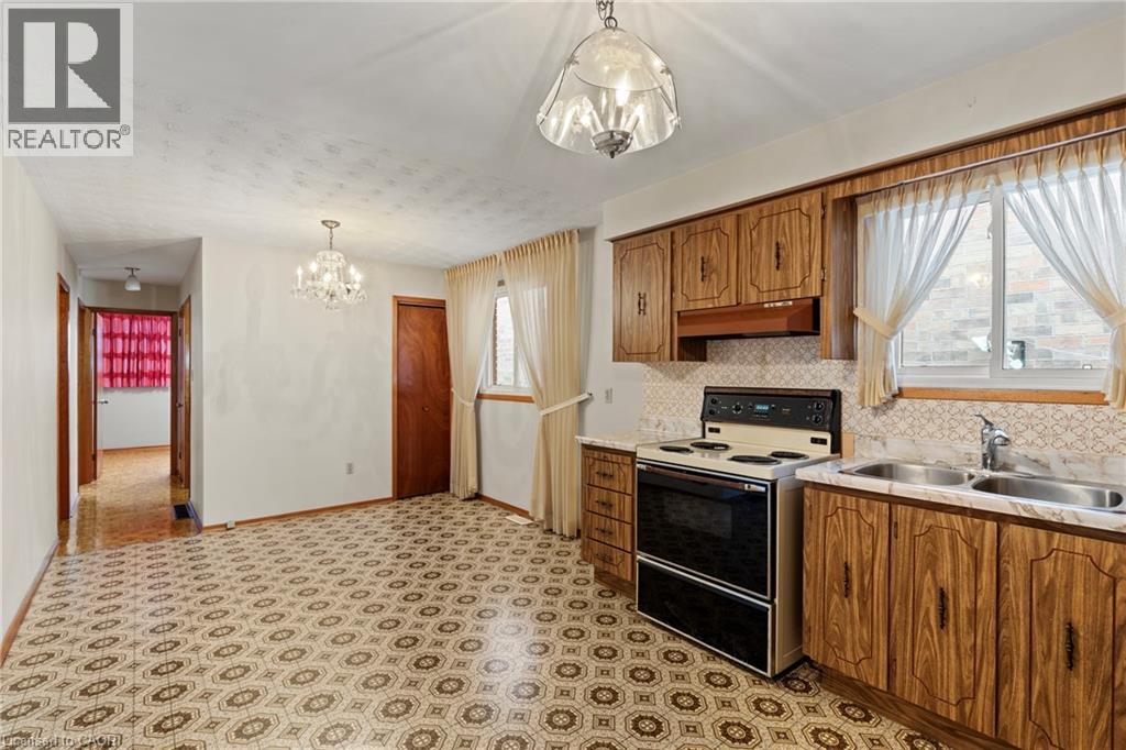 67 Oxford Street, Hamilton, Ontario  L8R 2W9 - Photo 12 - 40787789