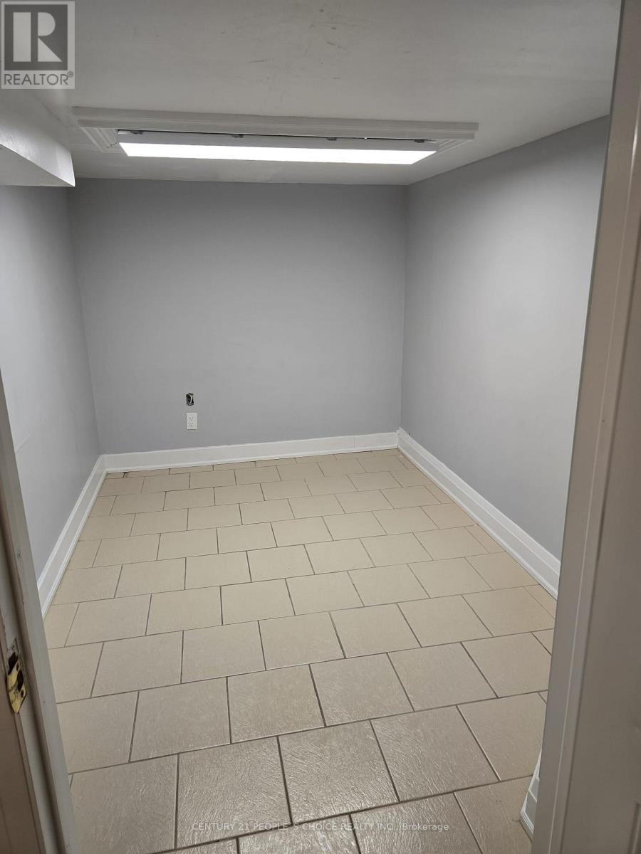 Bsmt - 51 Fairmont Avenue, Vaughan, Ontario  L6A 2P1 - Photo 25 - N12537768