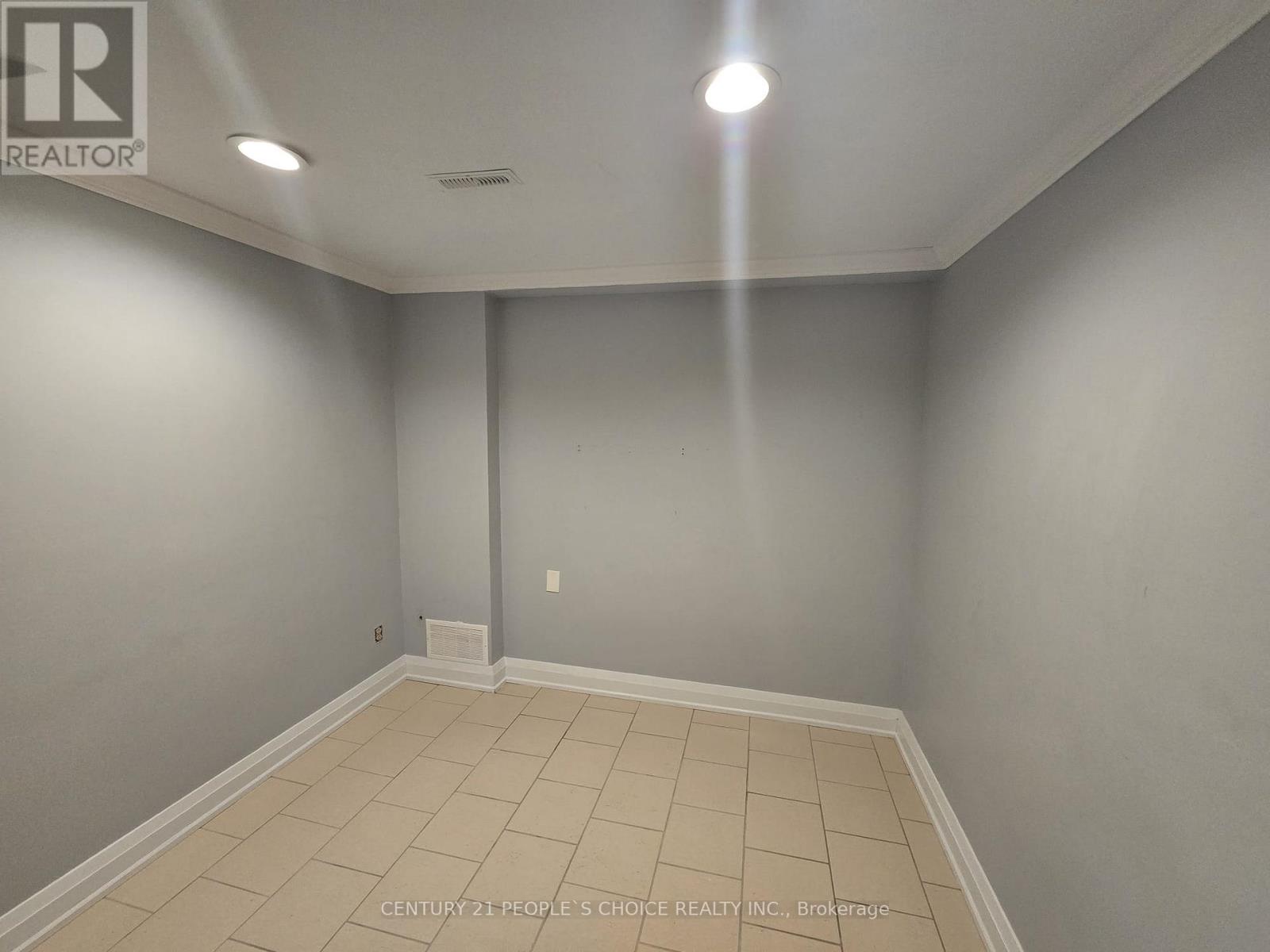 Bsmt - 51 Fairmont Avenue, Vaughan, Ontario  L6A 2P1 - Photo 29 - N12537768