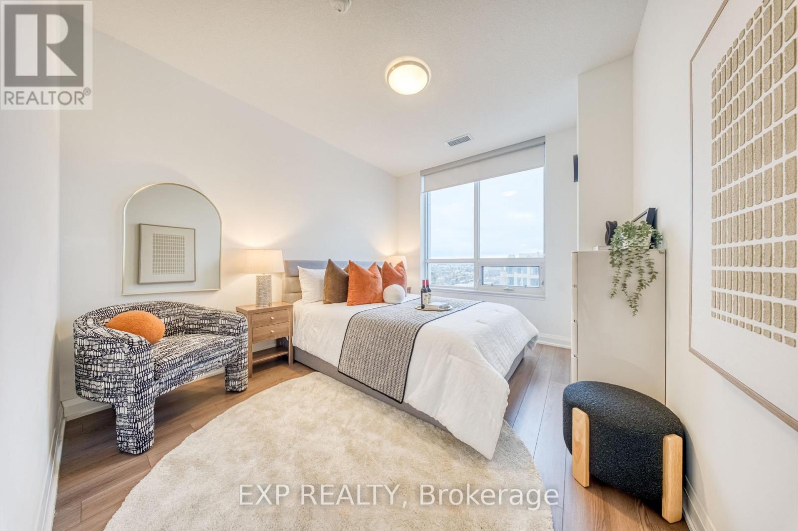 2205 - 15 Water Walk Drive, Markham, Ontario  L6G 0G2 - Photo 21 - N12537780