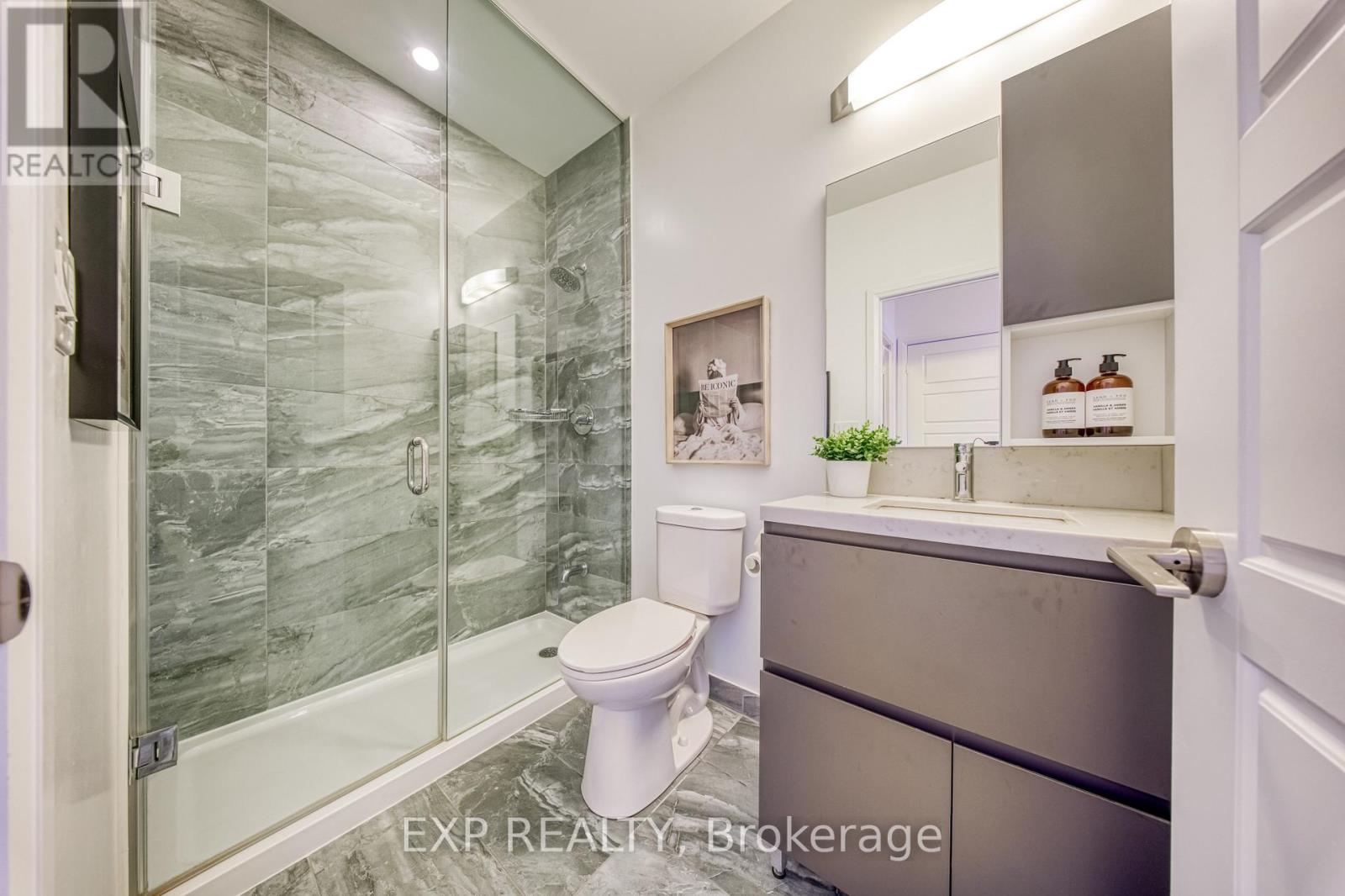 2205 - 15 Water Walk Drive, Markham, Ontario  L6G 0G2 - Photo 25 - N12537780