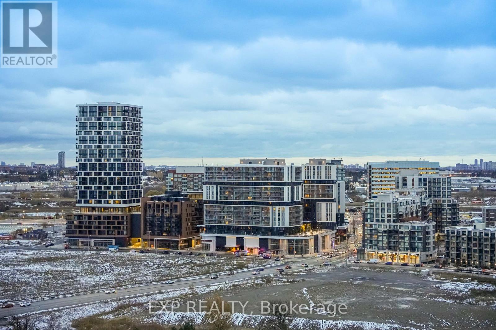 2205 - 15 Water Walk Drive, Markham, Ontario  L6G 0G2 - Photo 33 - N12537780