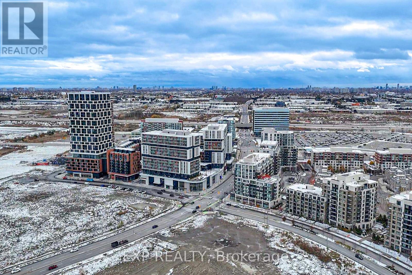 2205 - 15 Water Walk Drive, Markham, Ontario  L6G 0G2 - Photo 41 - N12537780