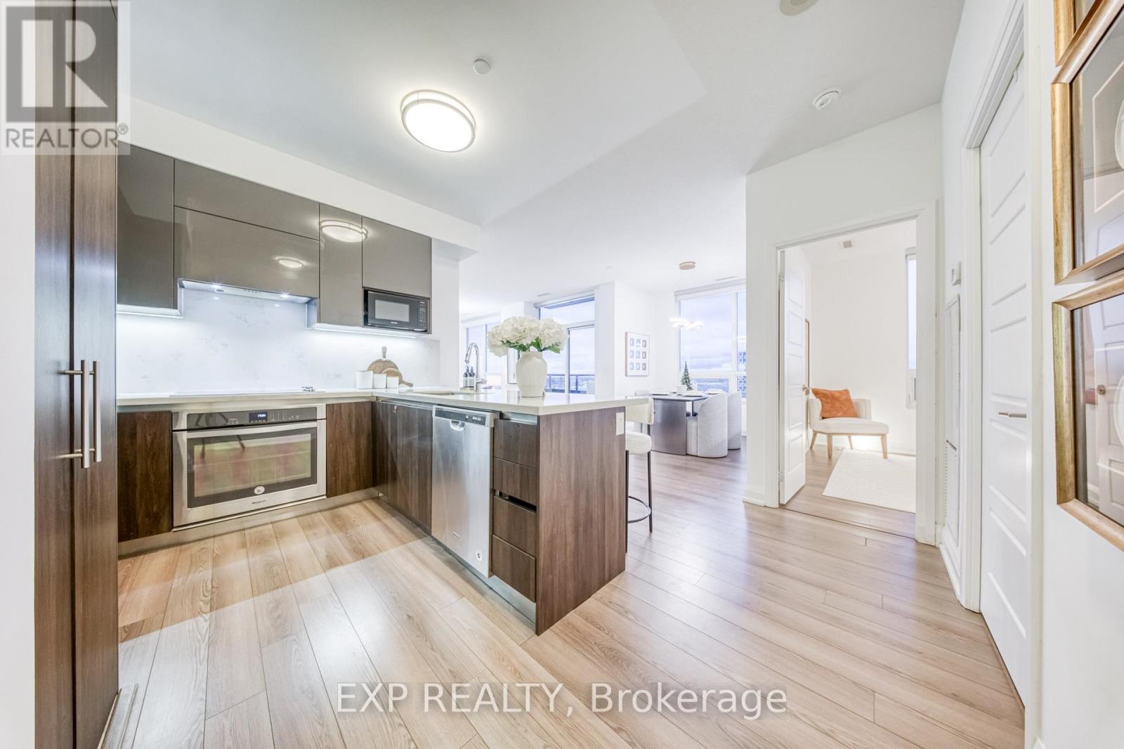 2205 - 15 Water Walk Drive, Markham, Ontario  L6G 0G2 - Photo 6 - N12537780