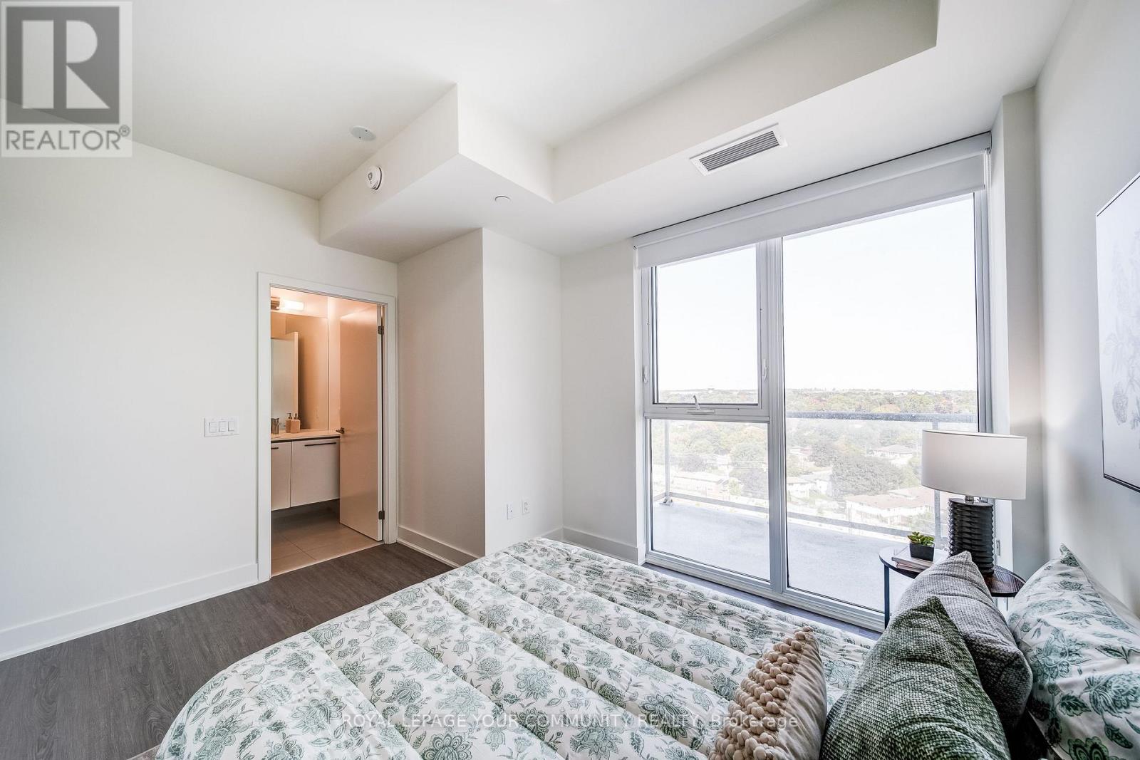 1110 - 185 Deerfield Road, Newmarket, Ontario  L3Y 0G7 - Photo 11 - N12537790