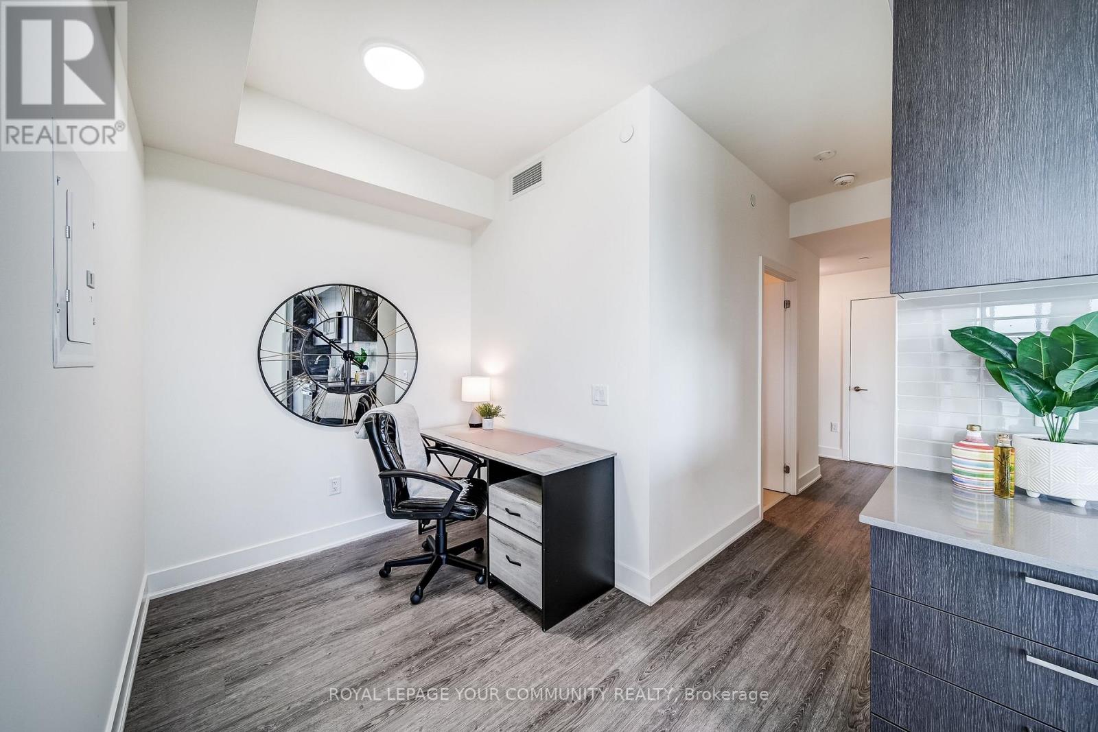 1110 - 185 Deerfield Road, Newmarket, Ontario  L3Y 0G7 - Photo 16 - N12537790