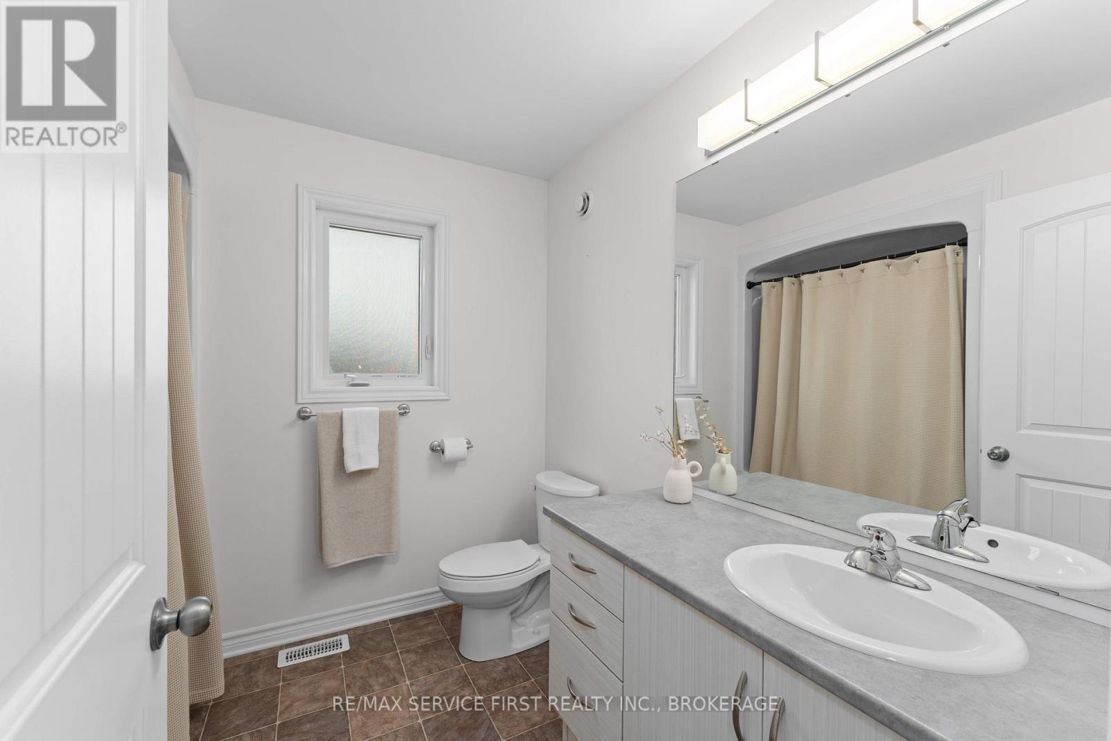 149 Pauline Tom Avenue, Kingston, Ontario K7K 7J9 - Photo 39 - X12537944