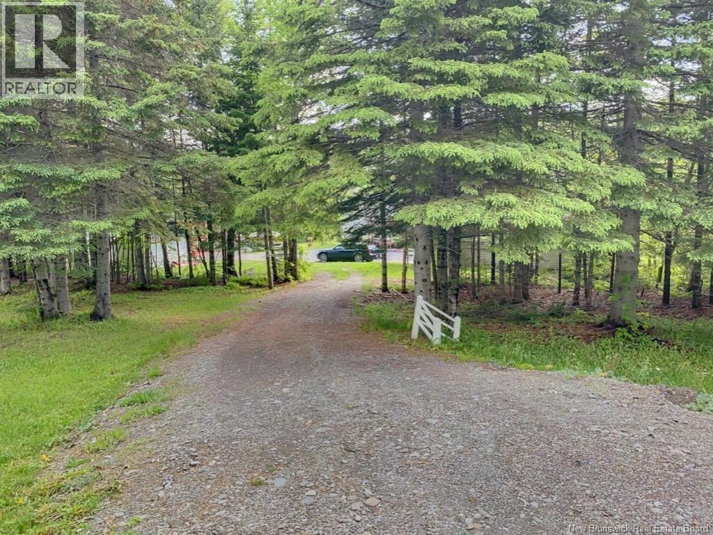149 Beaulieu Road Unit# A-B, Saint-François-De-Madawaska, New Brunswick  E7A 1A2 - Photo 7 - NB130032