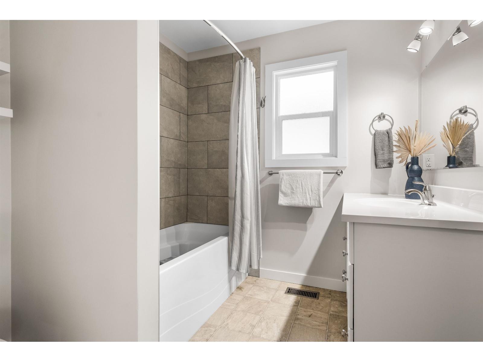 2 5648 Vedder Road, Vedder Crossing, Chilliwack, British Columbia  V2R 3M8 - Photo 28 - R3066650