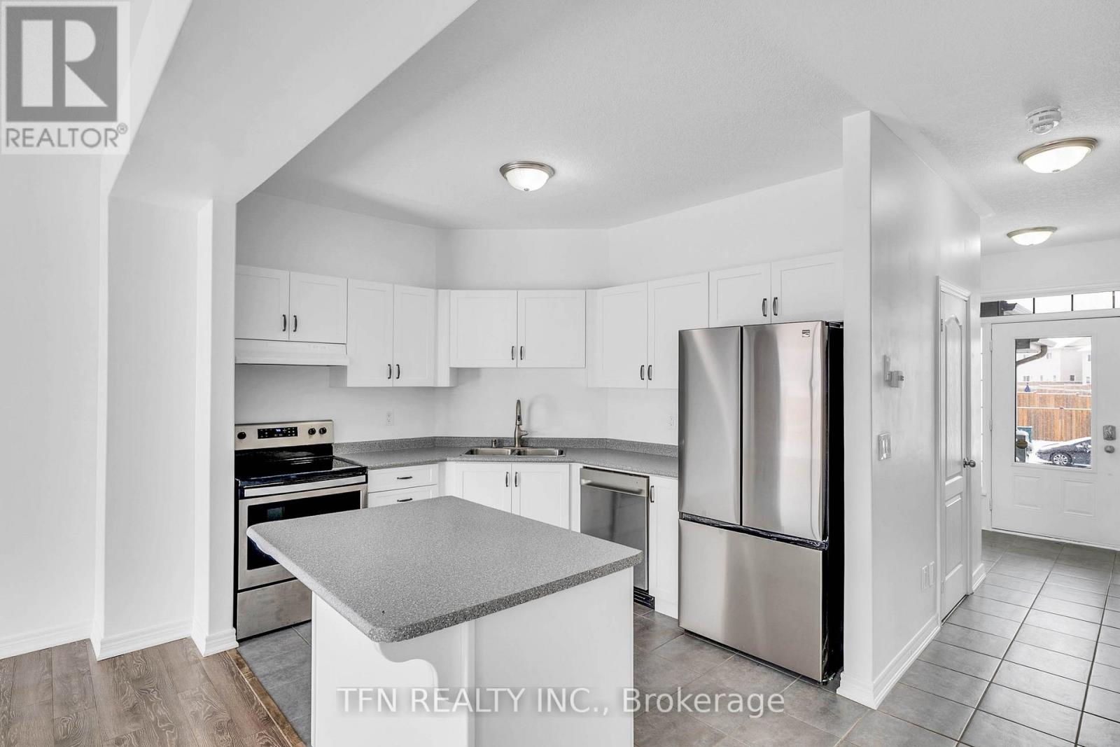 9 Isabella Drive, Orillia, Ontario  L3V 0E2 - Photo 10 - S12537844