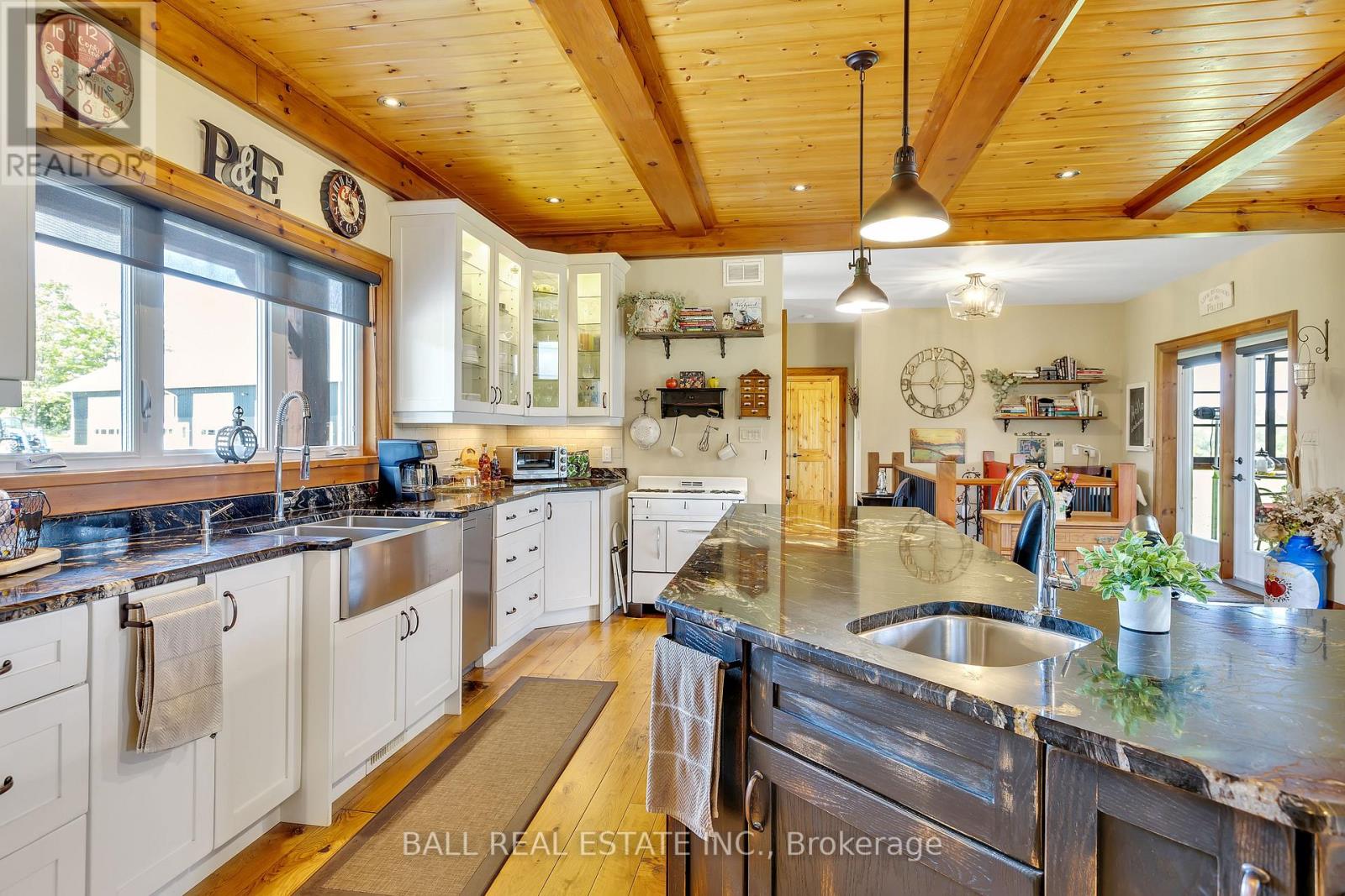 496 4th Line S, Douro-Dummer, Ontario K0L 3A0 - Photo 8 - X12538050