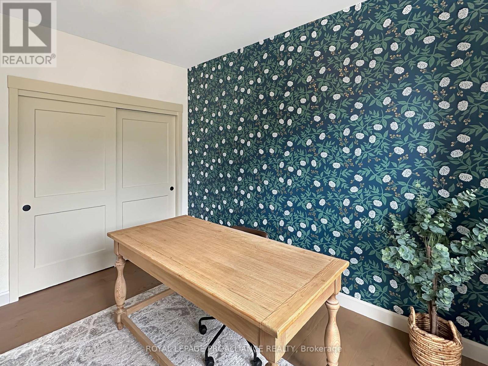 37 Deerview Drive, Quinte West, Ontario  K8V 5P4 - Photo 7 - X12538132