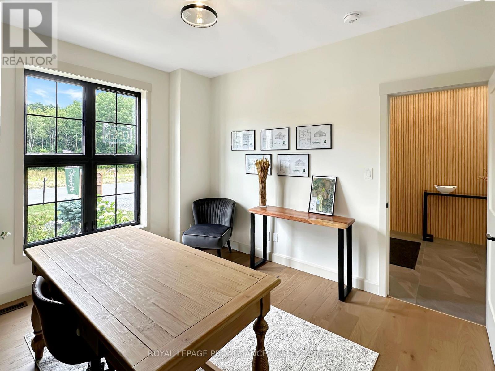 37 Deerview Drive, Quinte West, Ontario  K8V 5P4 - Photo 9 - X12538132