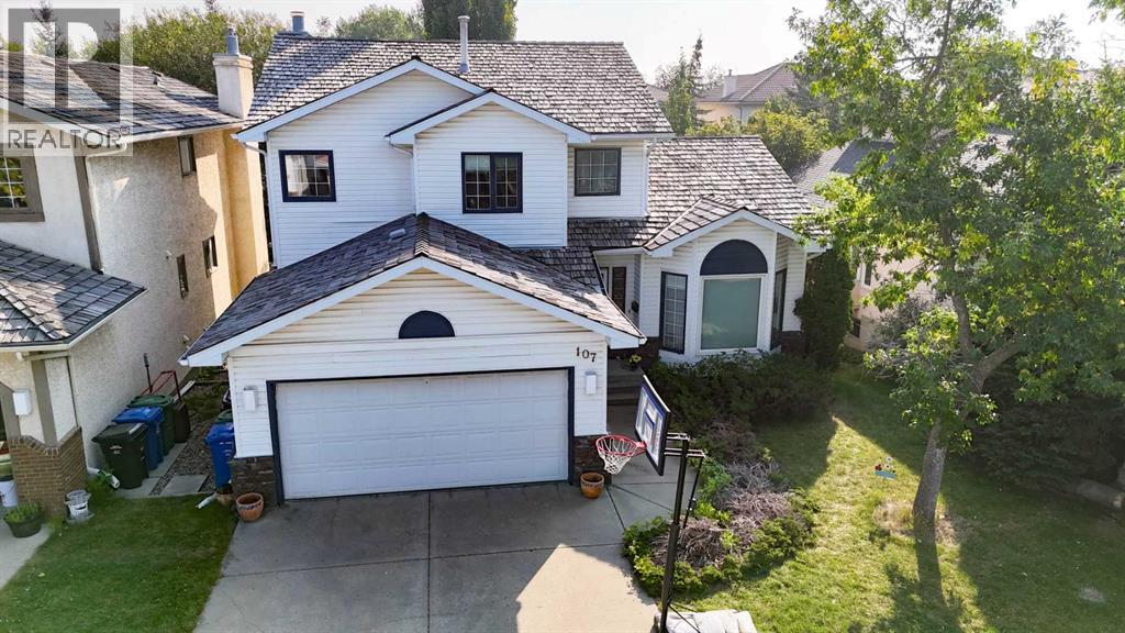 107 Hampshire Close Nw, Calgary, Alberta  T3A 4X9 - Photo 3 - A2255348