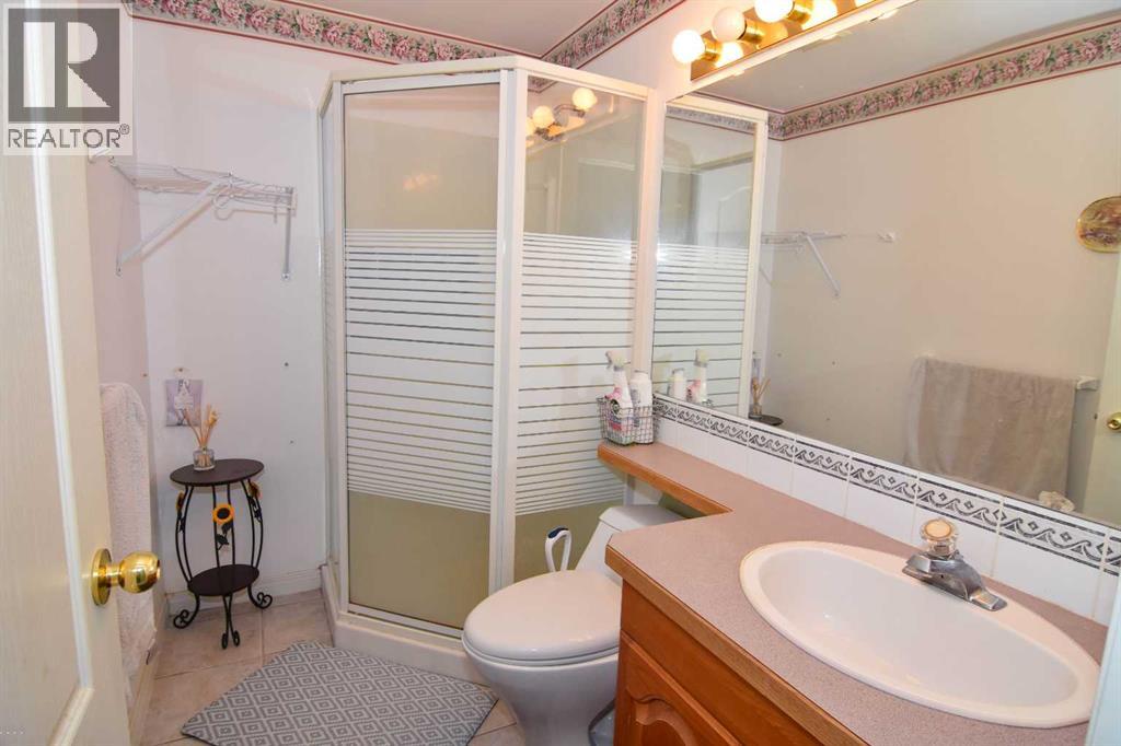 107 Hampshire Close Nw, Calgary, Alberta  T3A 4X9 - Photo 32 - A2255348