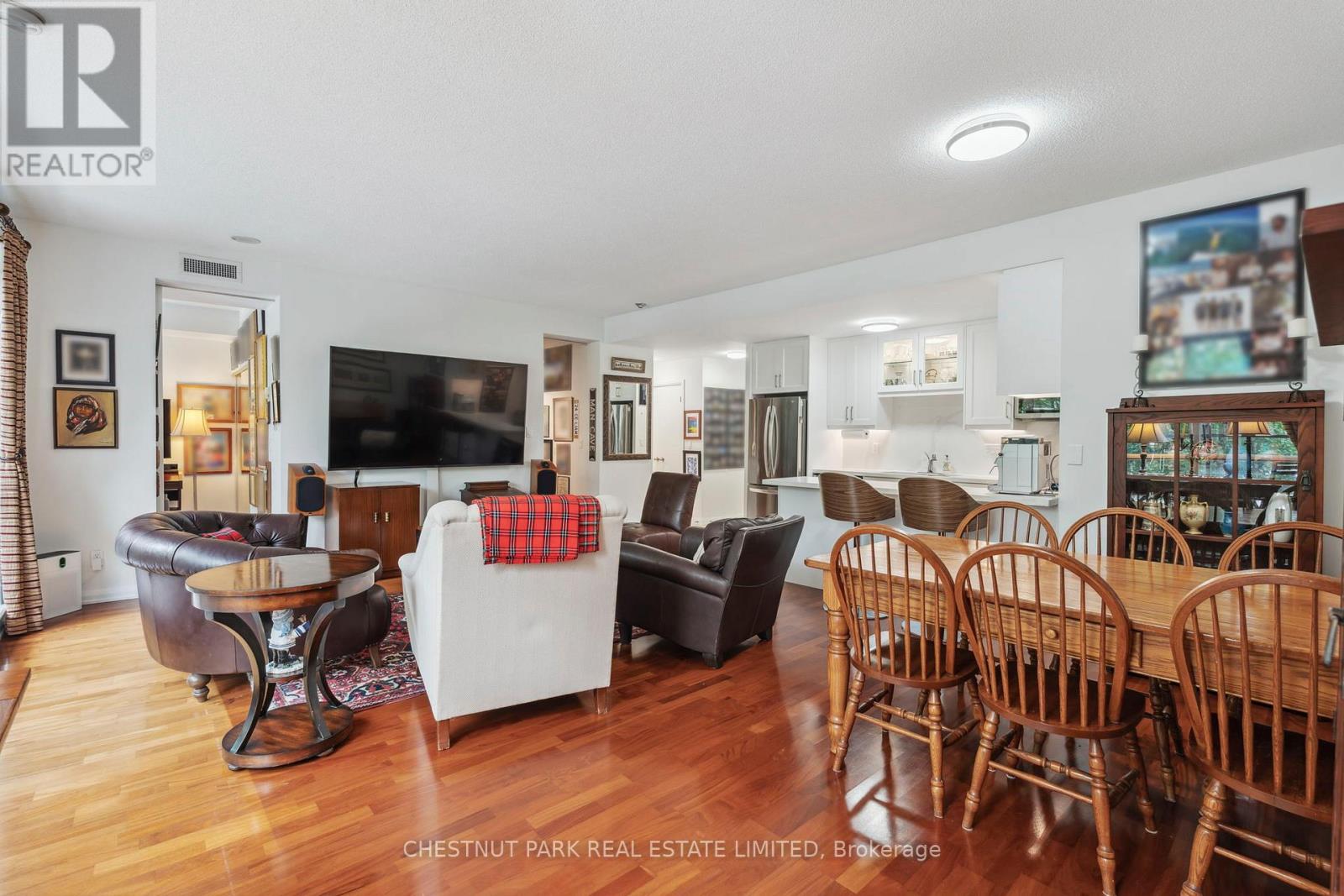 201 - 11 Soho Street, Toronto, Ontario  M5T 3L7 - Photo 16 - C12215203