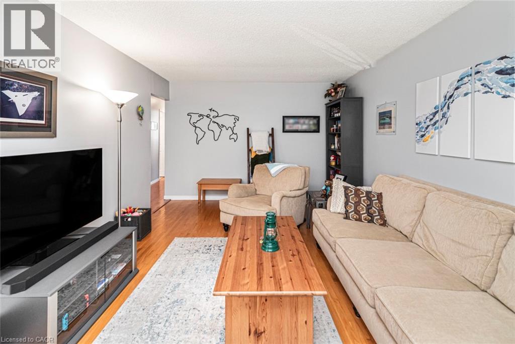 128 Moxley Drive, Hamilton, Ontario  L8T 4R9 - Photo 13 - 40787773