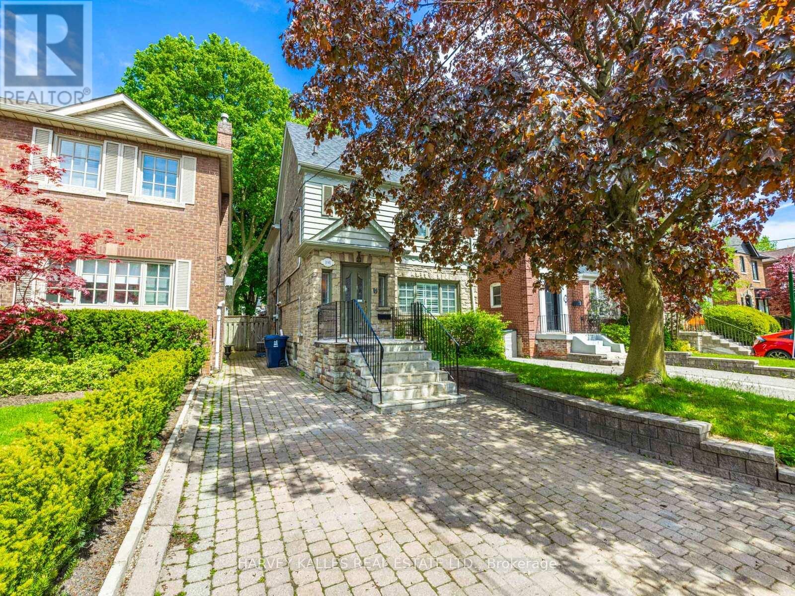 191 Glen Cedar Road, Toronto, Ontario  M6C 3G9 - Photo 3 - C12390540