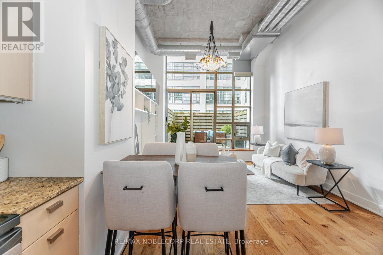 228 - 637 Lake Shore Boulevard, Toronto, Ontario M5V 3J6 - Photo 11 - C12473845