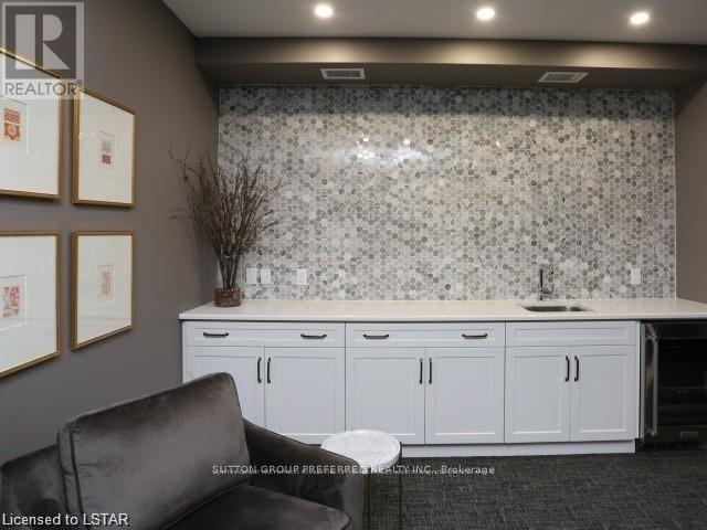111 - 1200 Commissioners Road W, London South, Ontario  N6K 0J7 - Photo 15 - X12537928