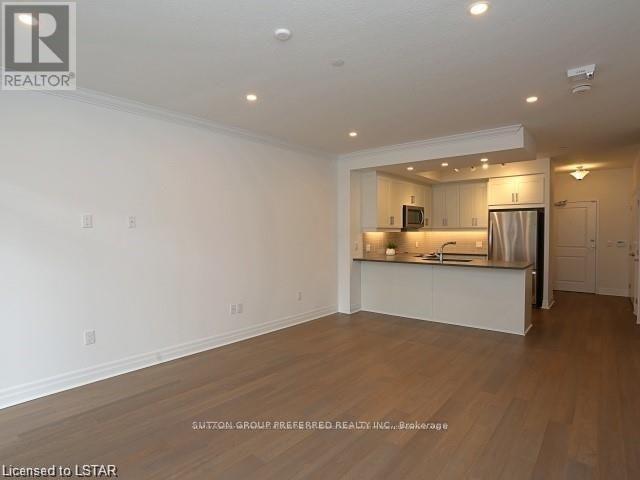 111 - 1200 Commissioners Road W, London South, Ontario  N6K 0J7 - Photo 7 - X12537928