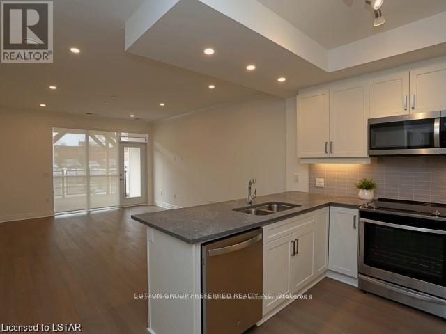 111 - 1200 Commissioners Road W, London South, Ontario  N6K 0J7 - Photo 8 - X12537928