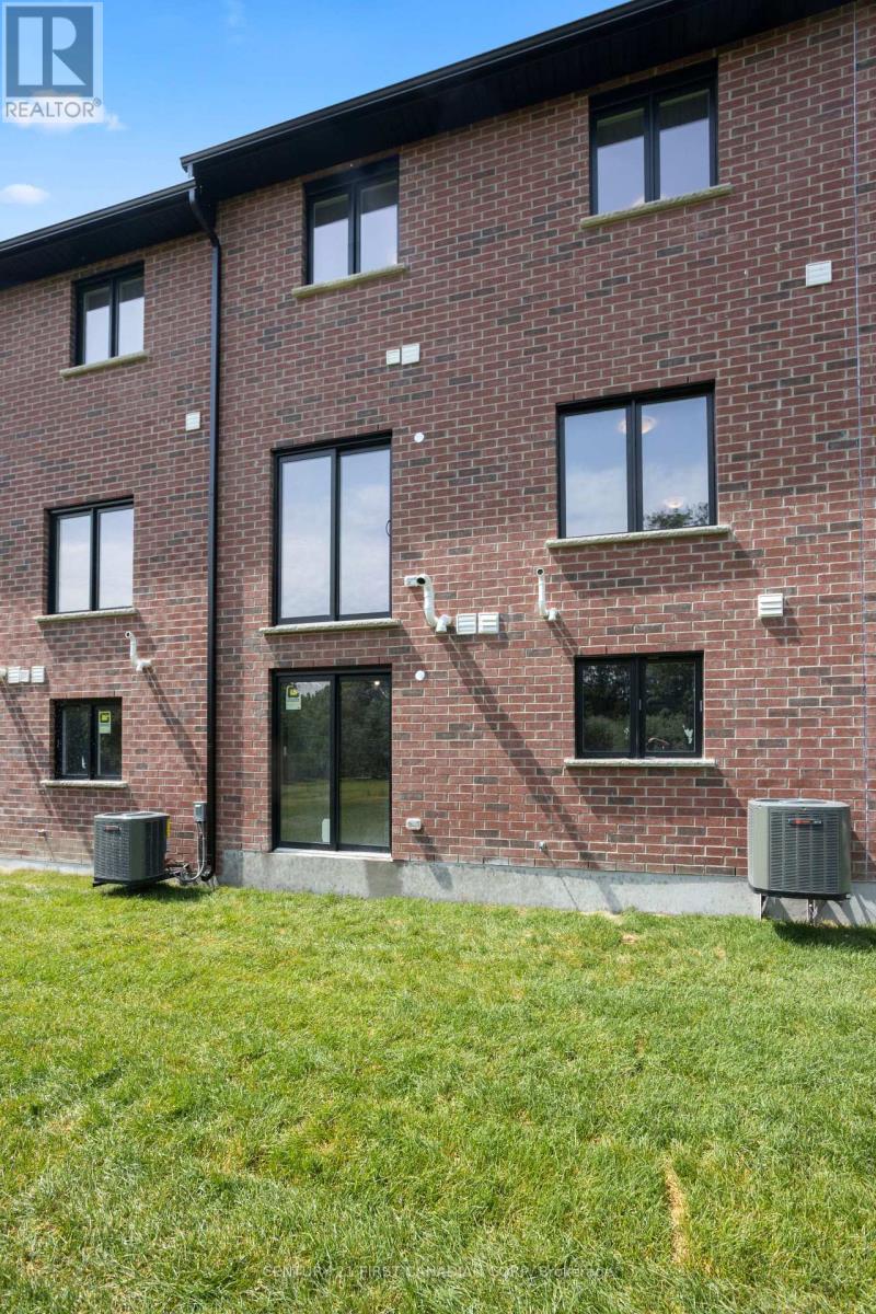 6941 Heathwoods Avenue, London South, Ontario  N6P 1H3 - Photo 45 - X12538140