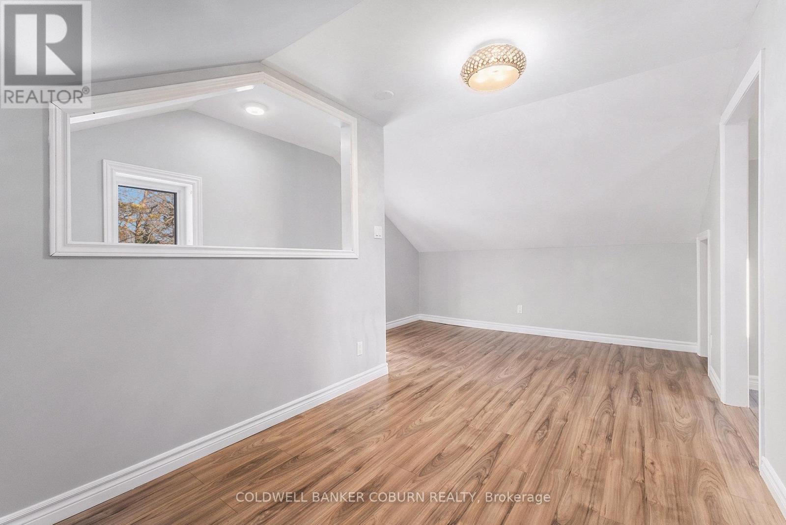 53 Main Street N, North Dundas, Ontario  K0C 1H0 - Photo 19 - X12537888