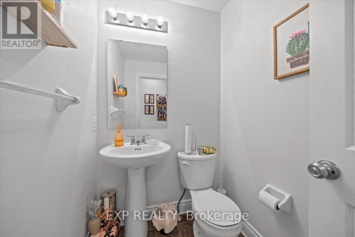 290 Espin Heights, Ottawa, Ontario K2J 0Y8 - Photo 5 - X12537908