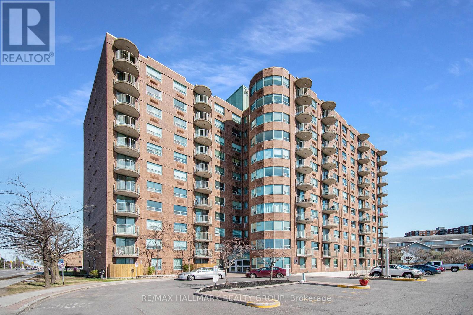 304 - 1440 HERON ROAD, Ottawa, Ontario