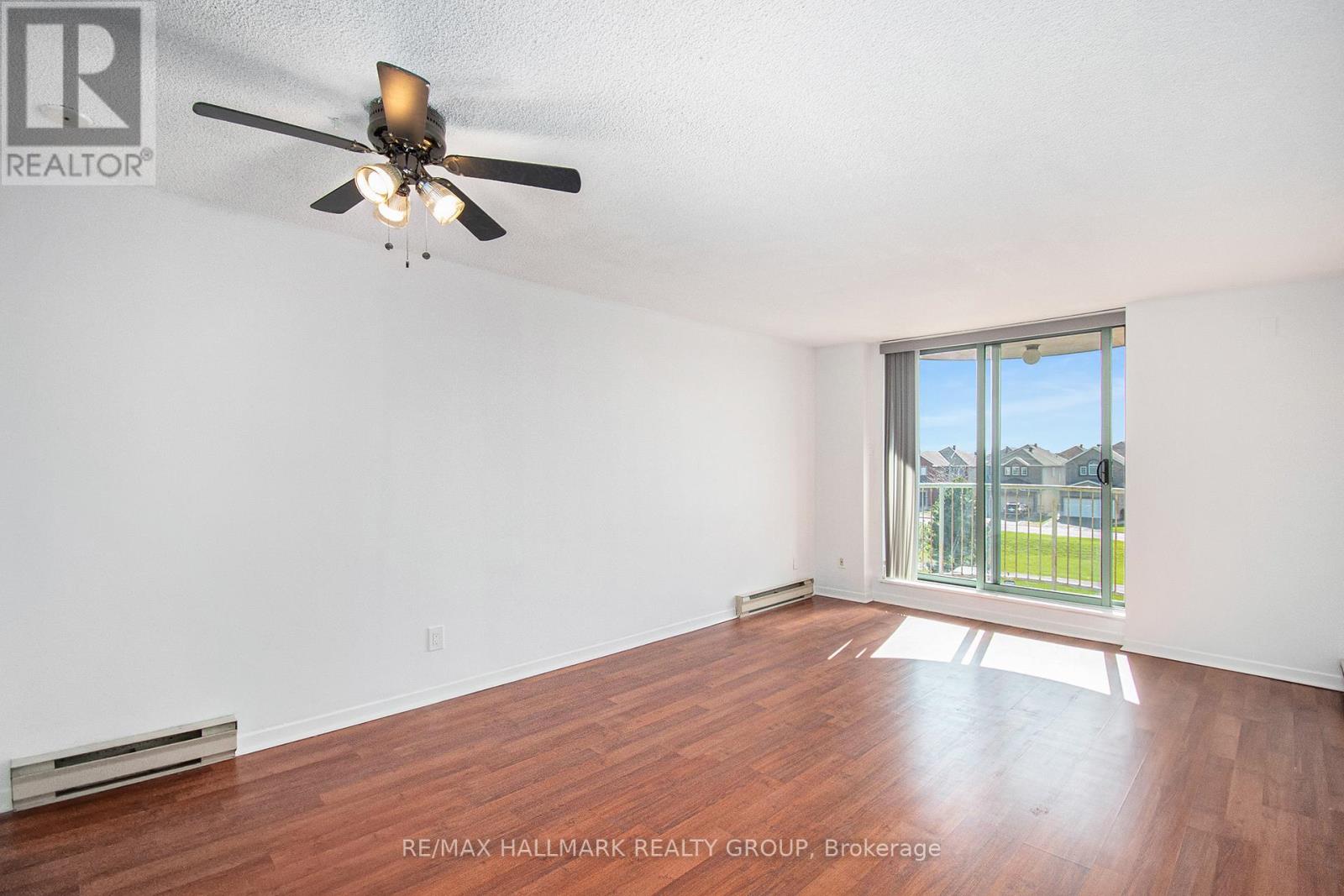 304 - 1440 Heron Road, Ottawa, Ontario  K1V 0X2 - Photo 10 - X12537924