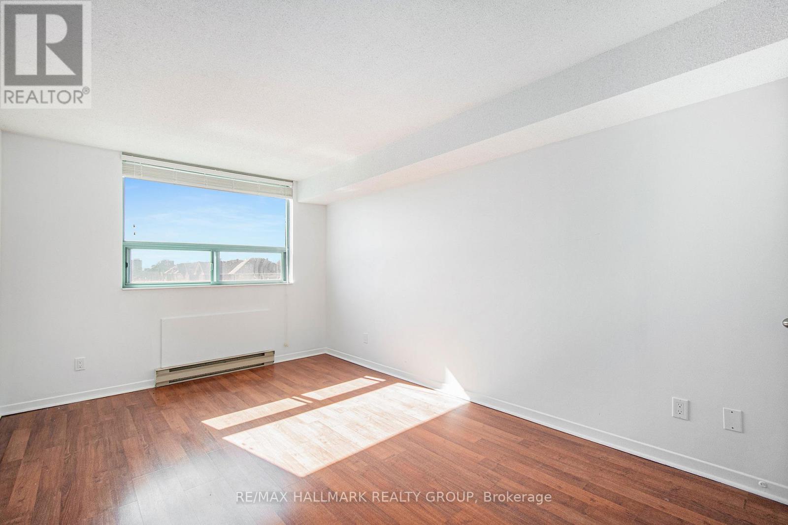 304 - 1440 Heron Road, Ottawa, Ontario  K1V 0X2 - Photo 12 - X12537924