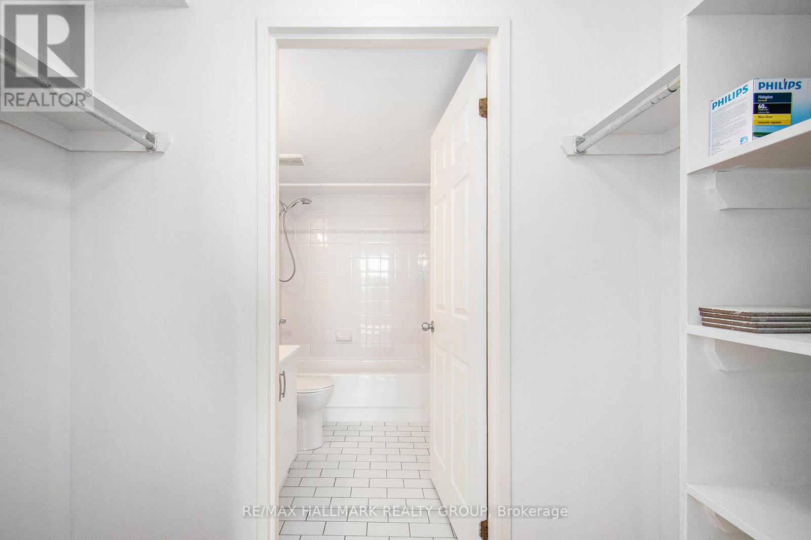 304 - 1440 Heron Road, Ottawa, Ontario  K1V 0X2 - Photo 14 - X12537924