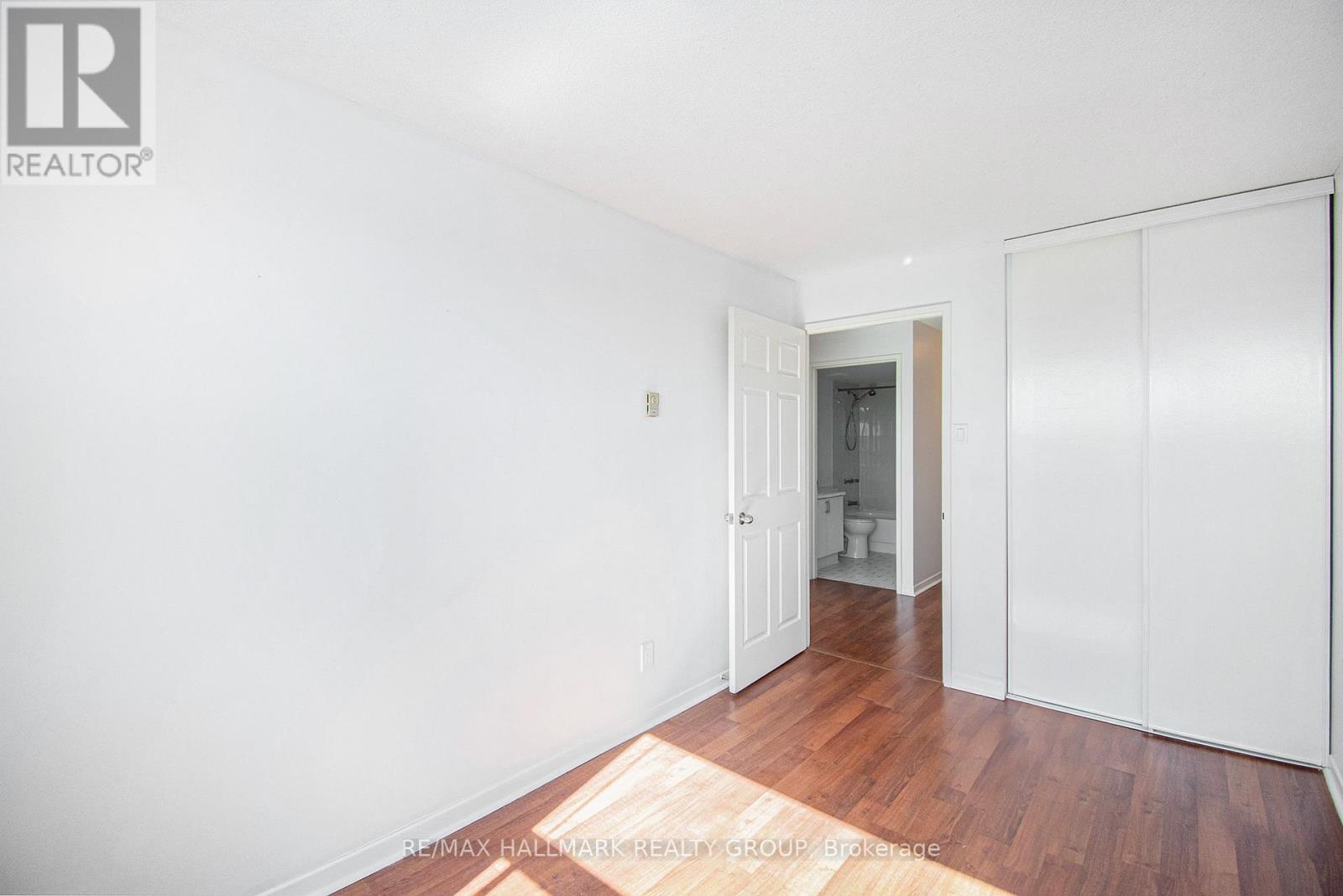 304 - 1440 Heron Road, Ottawa, Ontario  K1V 0X2 - Photo 17 - X12537924