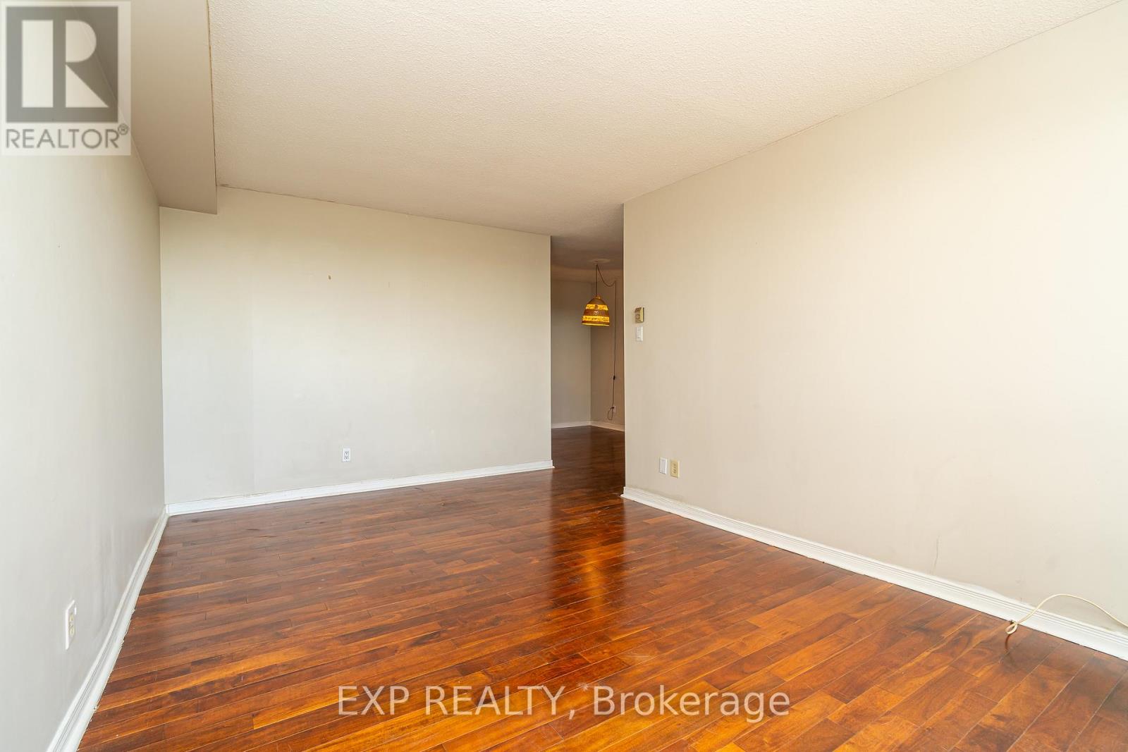 2107 - 900 Dynes Road, Ottawa, Ontario  K2C 3L6 - Photo 13 - X12537926