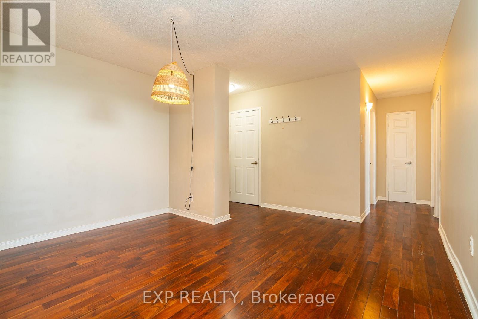 2107 - 900 Dynes Road, Ottawa, Ontario  K2C 3L6 - Photo 4 - X12537926