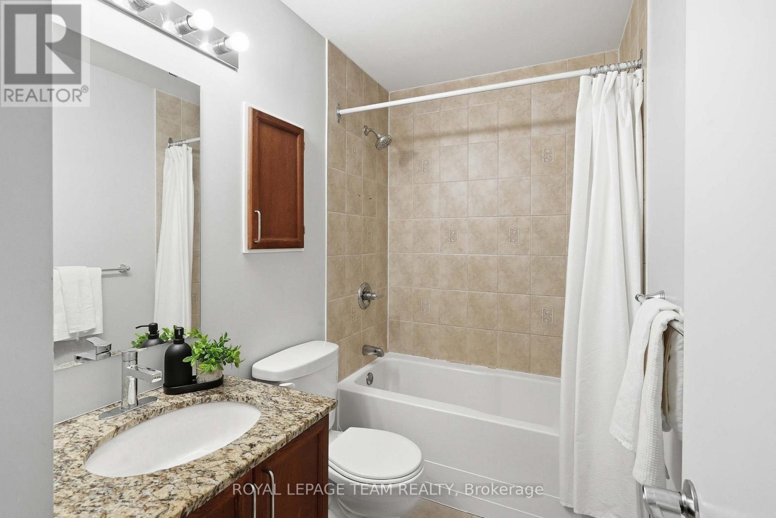 217 - 205 Bolton Street, Ottawa, Ontario K1N 1K7 - Photo 16 - X12538114