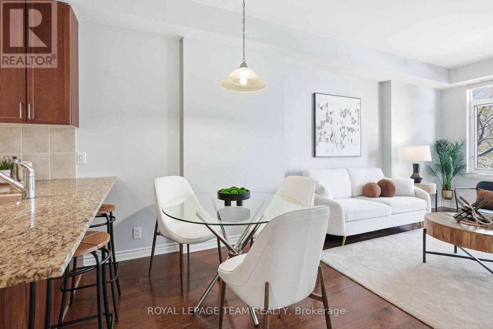 217 - 205 Bolton Street, Ottawa, Ontario K1N 1K7 - Photo 8 - X12538114