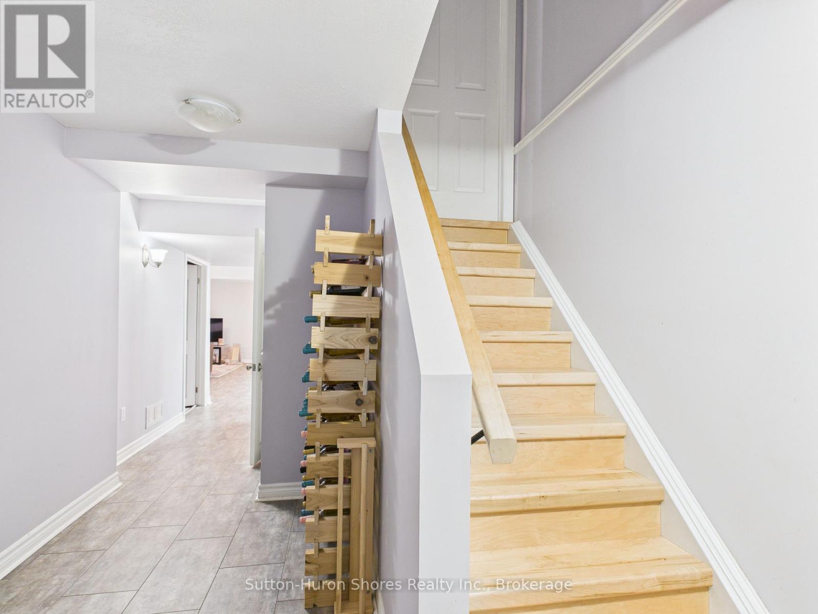 893 Sumpton Street, Saugeen Shores, Ontario N0H 2C2 - Photo 29 - X12533942