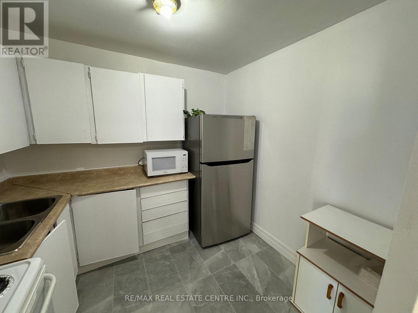 506 - 563 Mornington Avenue, London East, Ontario  N5Y 4T8 - Photo 12 - X12536858