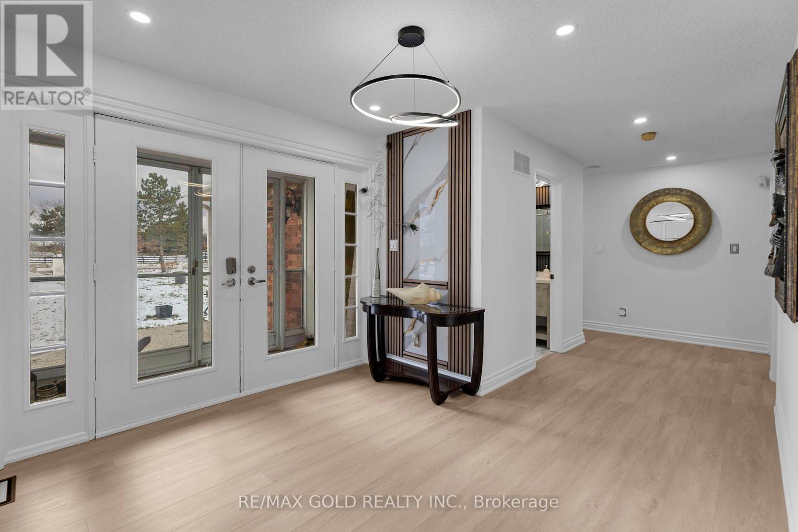 14165 Mclaughlin Road N, Caledon, Ontario  L7C 2B3 - Photo 3 - W12537826