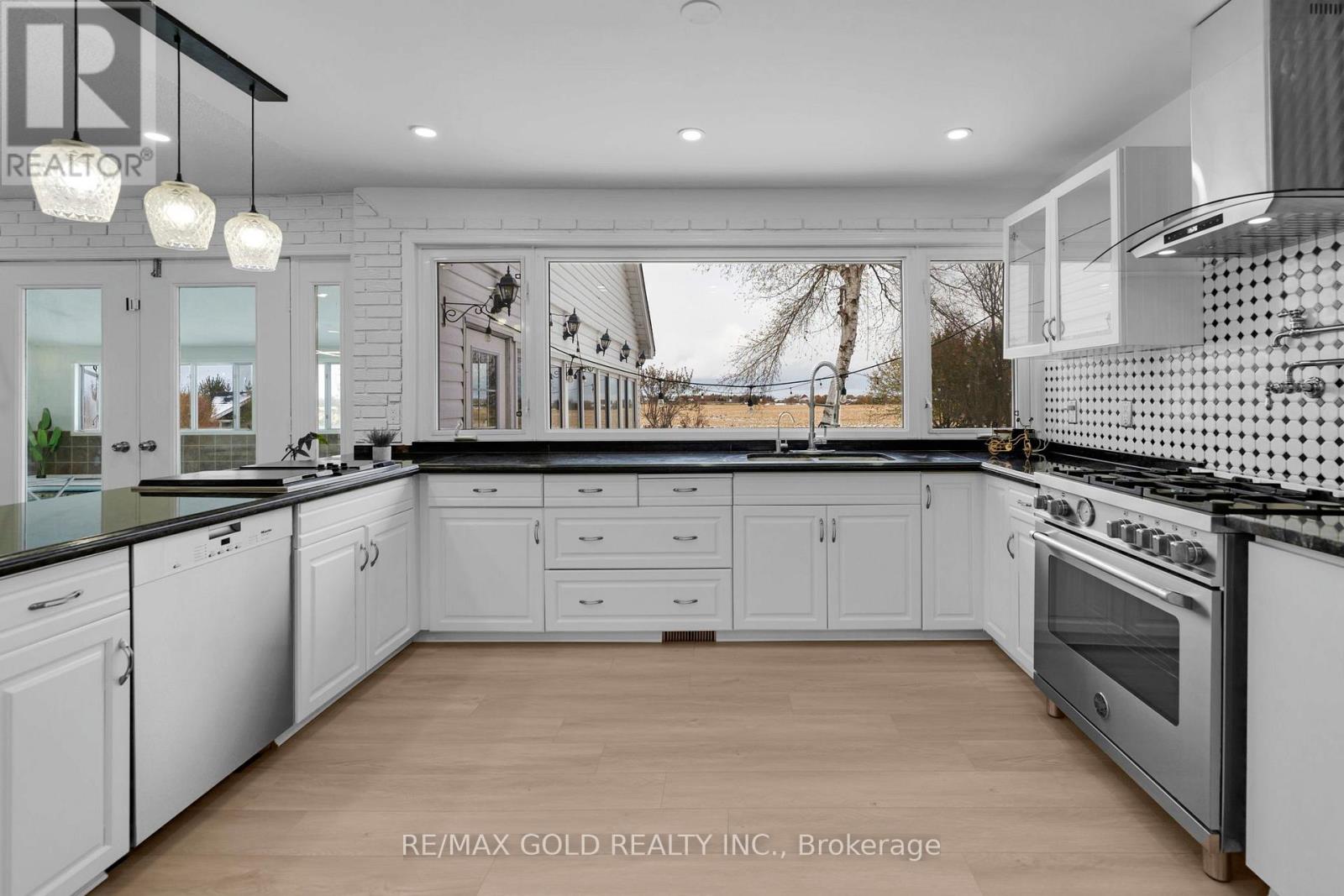 14165 Mclaughlin Road N, Caledon, Ontario  L7C 2B3 - Photo 7 - W12537826