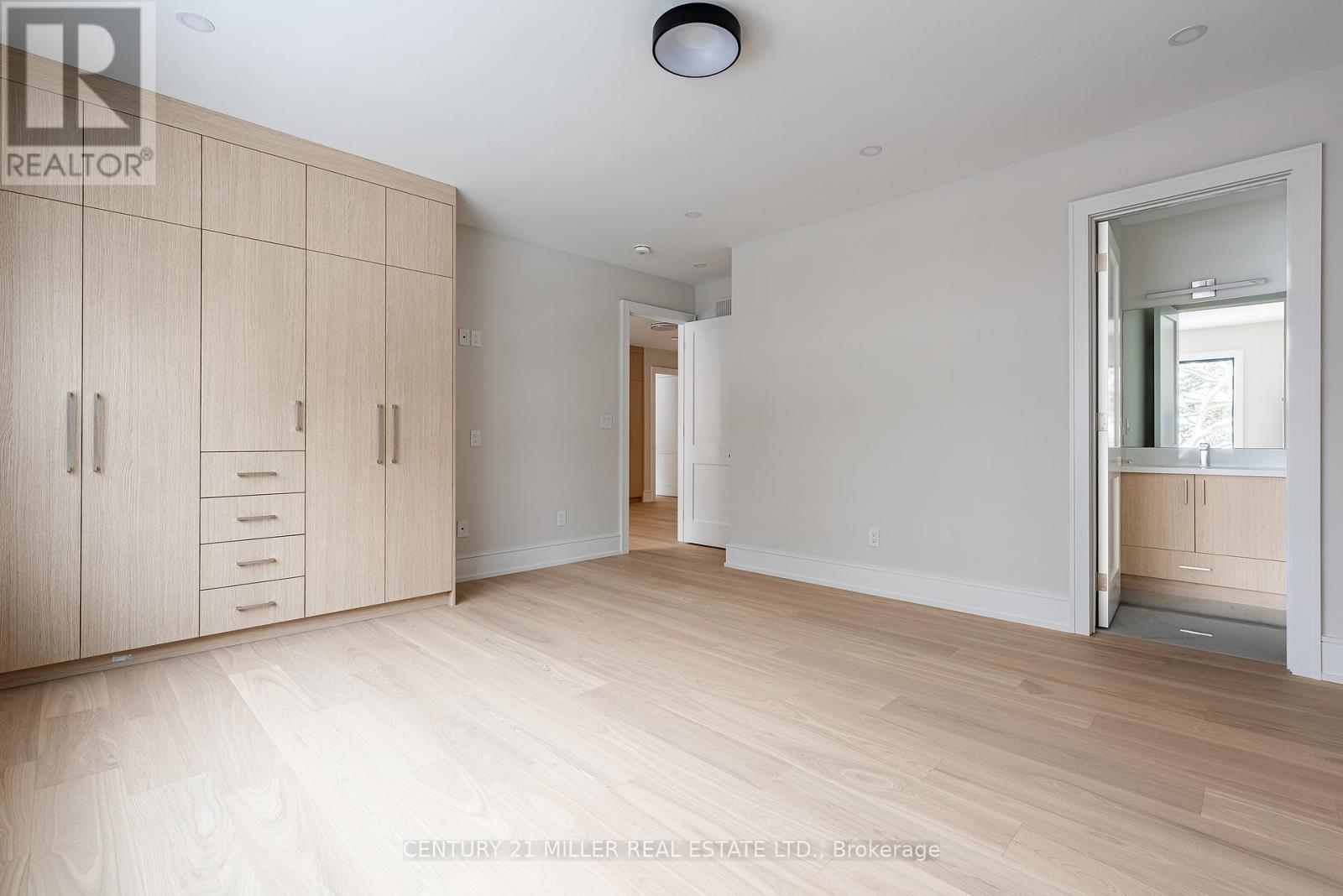 414 Belvenia Road, Burlington, Ontario  L7L 2G6 - Photo 25 - W12537828