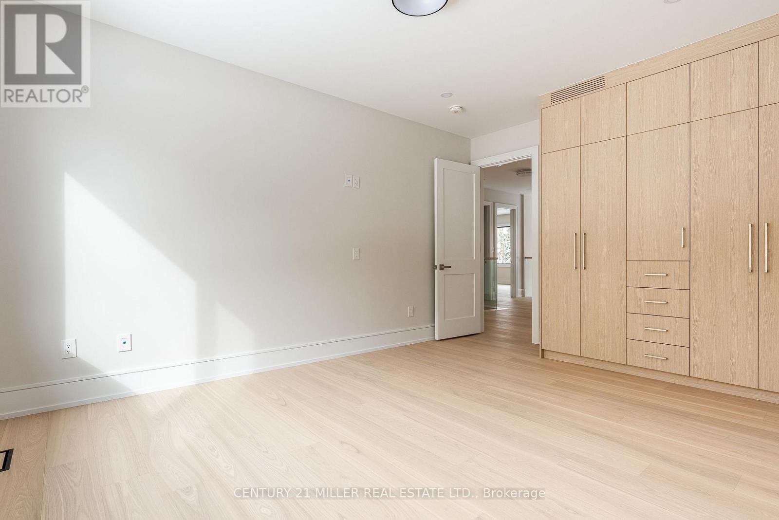 414 Belvenia Road, Burlington, Ontario  L7L 2G6 - Photo 31 - W12537828