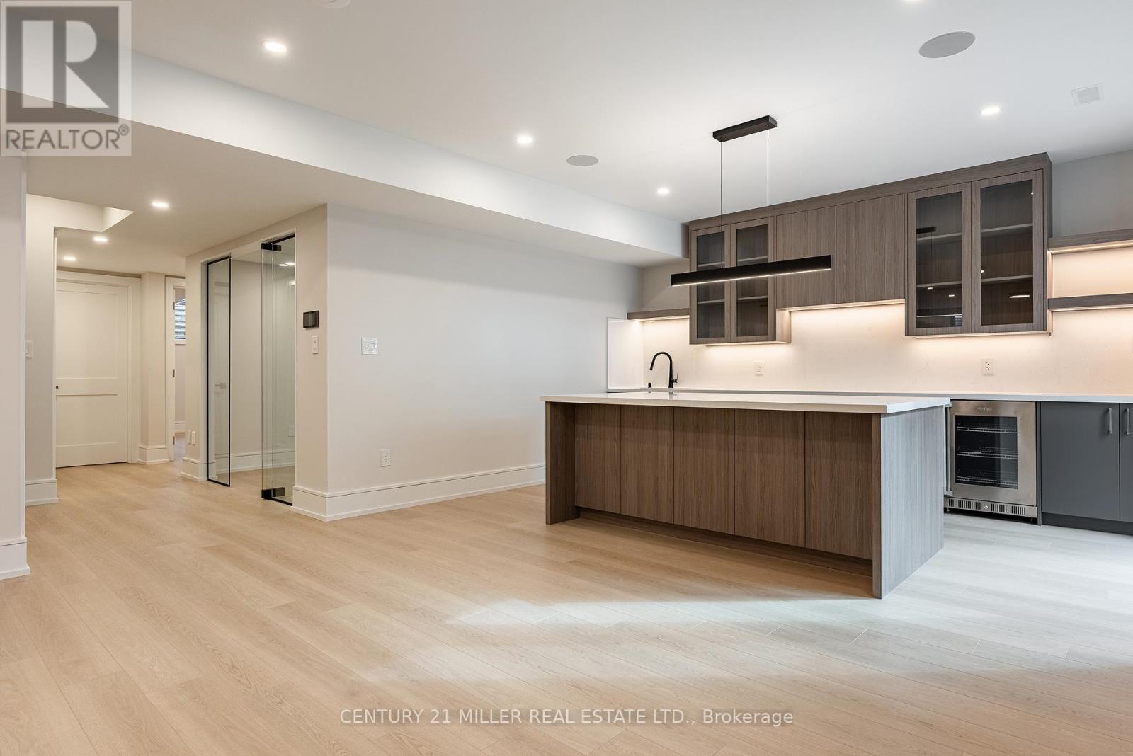 414 Belvenia Road, Burlington, Ontario  L7L 2G6 - Photo 35 - W12537828