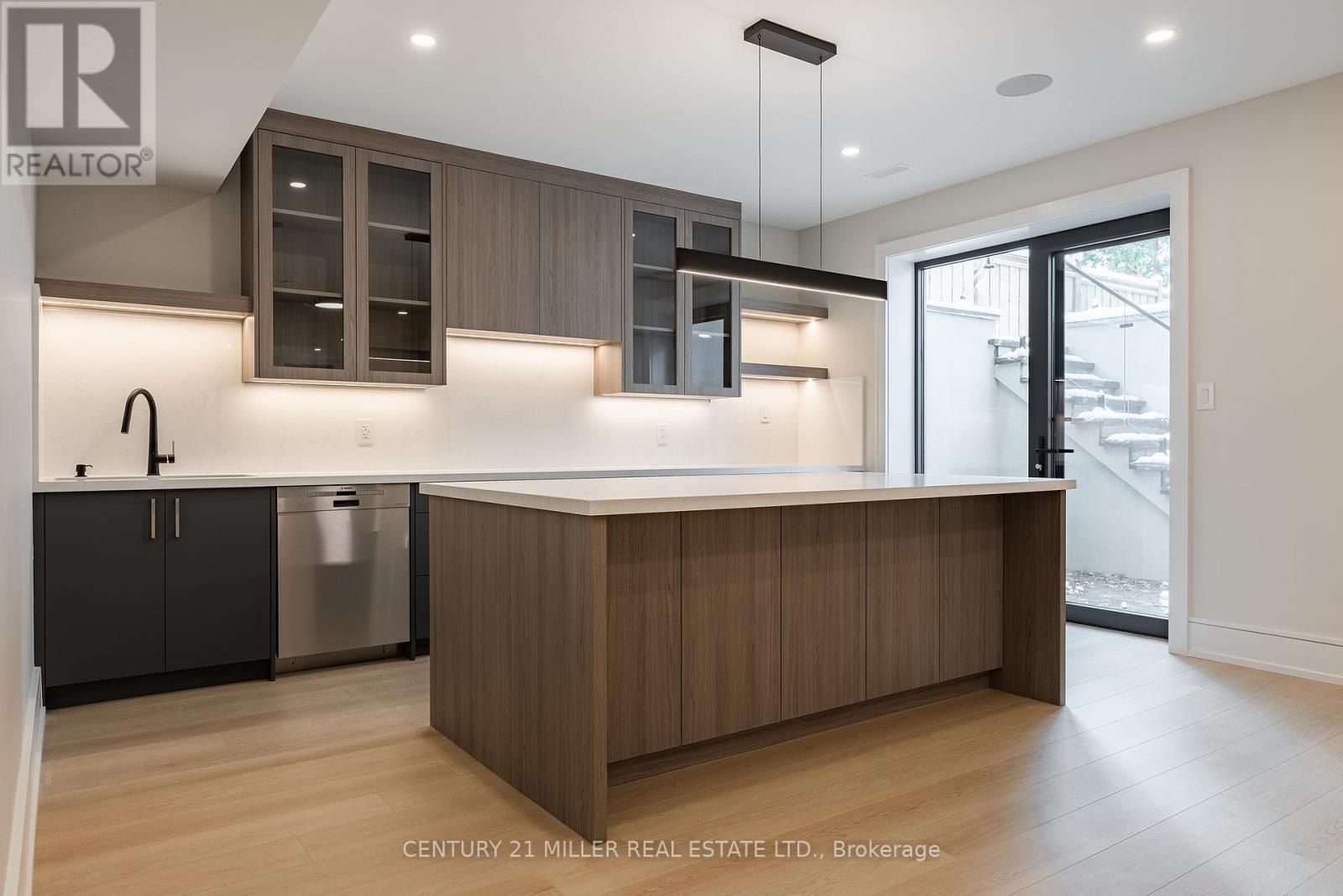 414 Belvenia Road, Burlington, Ontario  L7L 2G6 - Photo 36 - W12537828